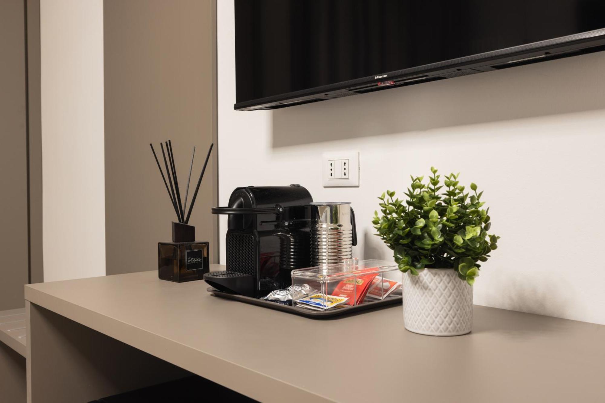 Luxury Station Suite Bologna Eksteriør billede