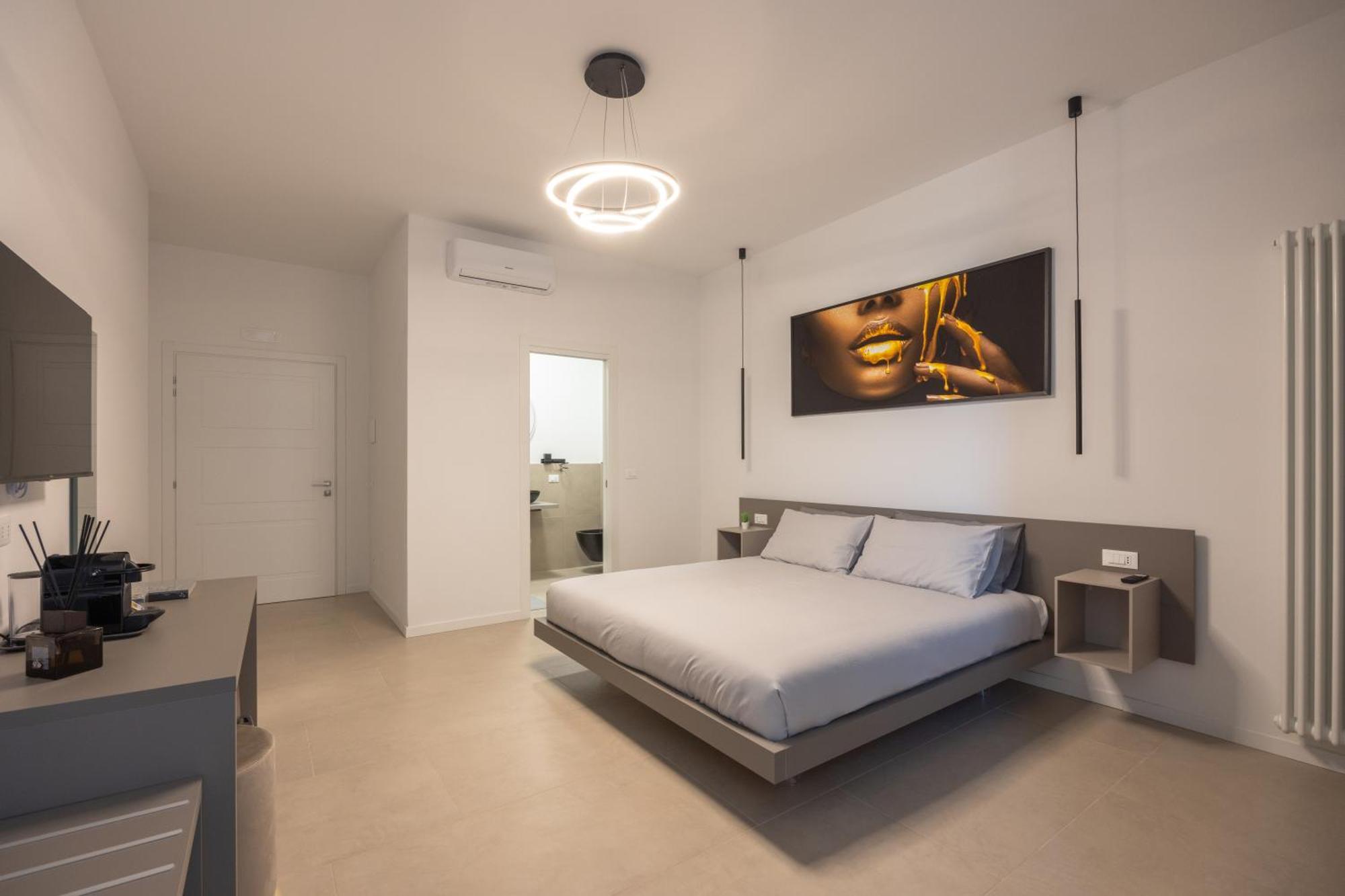 Luxury Station Suite Bologna Eksteriør billede