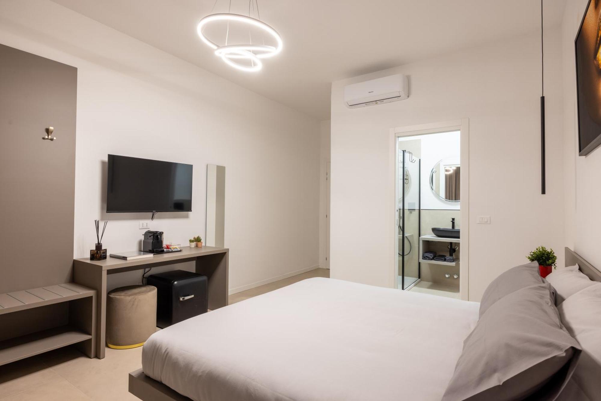 Luxury Station Suite Bologna Eksteriør billede