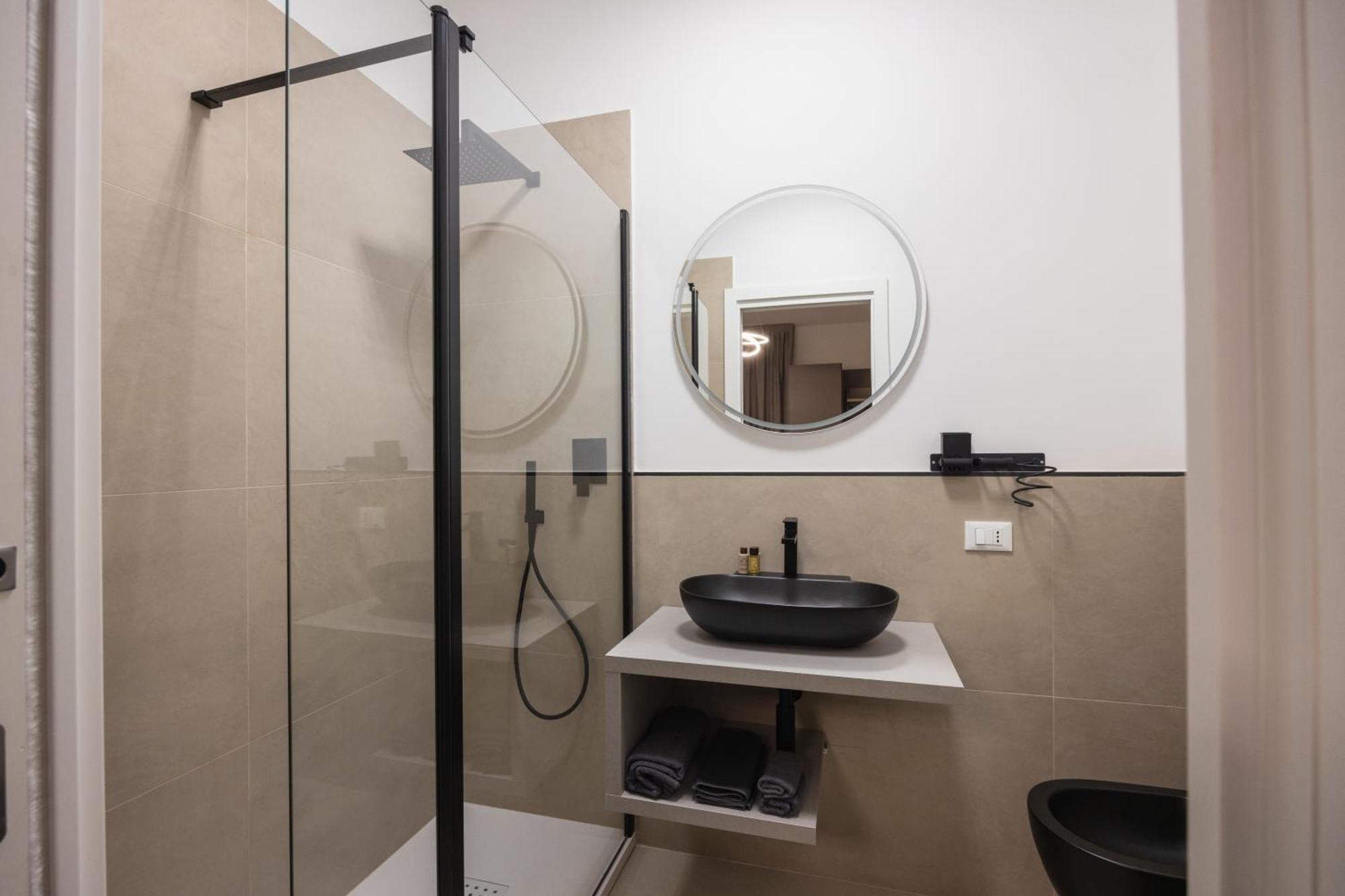 Luxury Station Suite Bologna Eksteriør billede