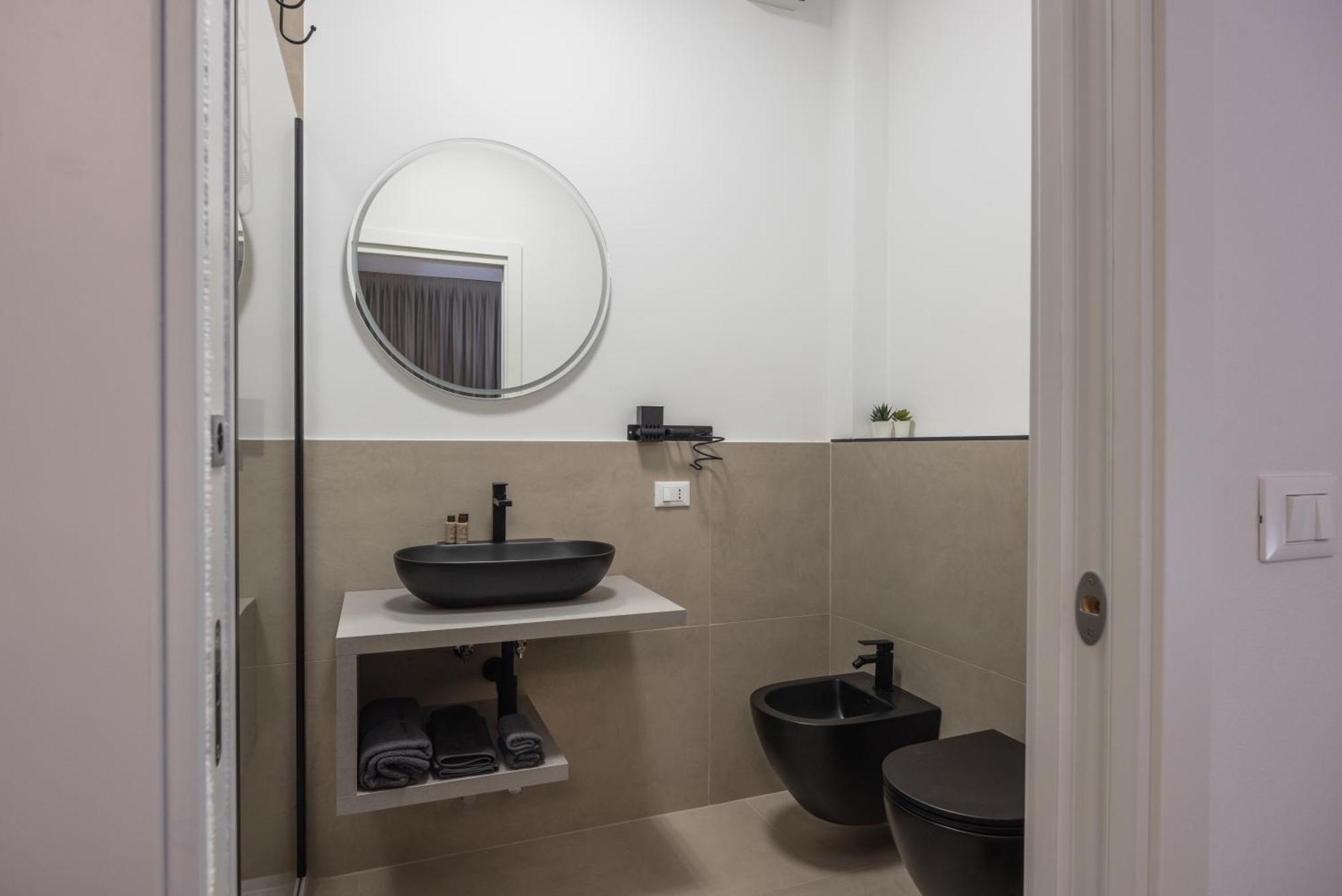Luxury Station Suite Bologna Eksteriør billede