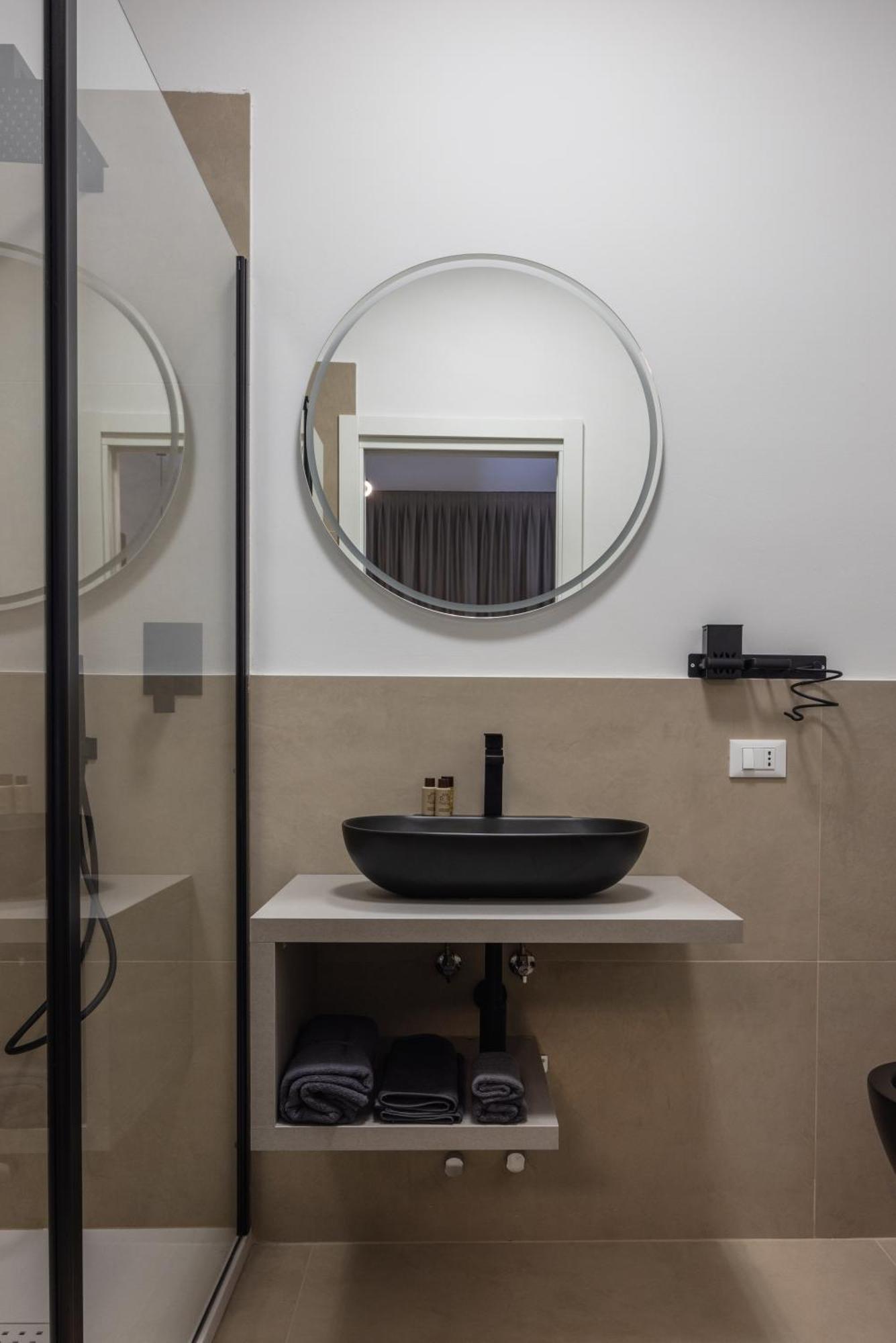 Luxury Station Suite Bologna Eksteriør billede